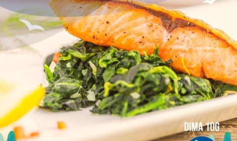 Ricetta filetto di salmone e cicoria saltata