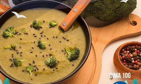 Zuppa di Crema di Broccoli Chetogenica