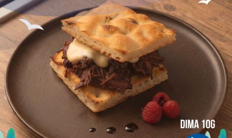 millefoglie cheto con guancia e castelmagno